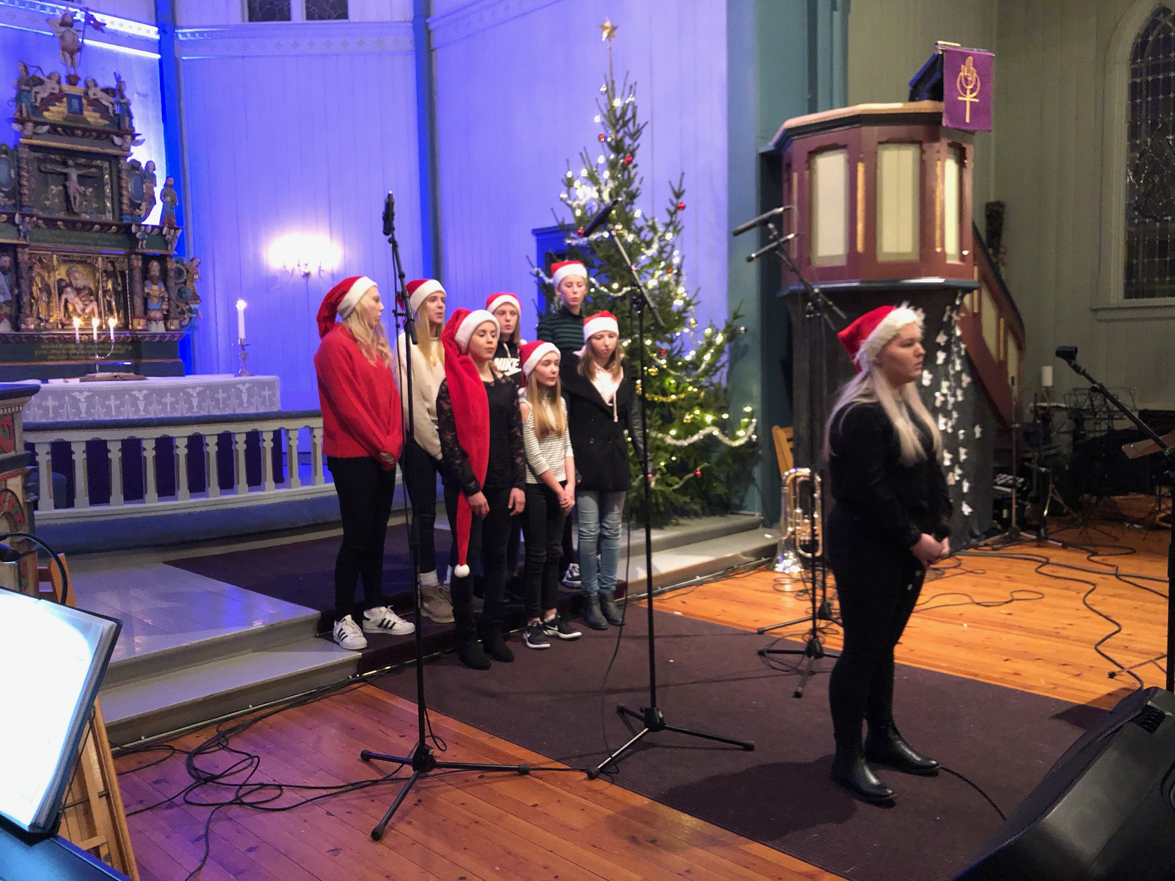 Bilete frå konsert i Hjørundfjord kyrkje